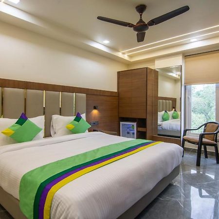 Treebo Royal Comfort Nueva Delhi Exterior foto