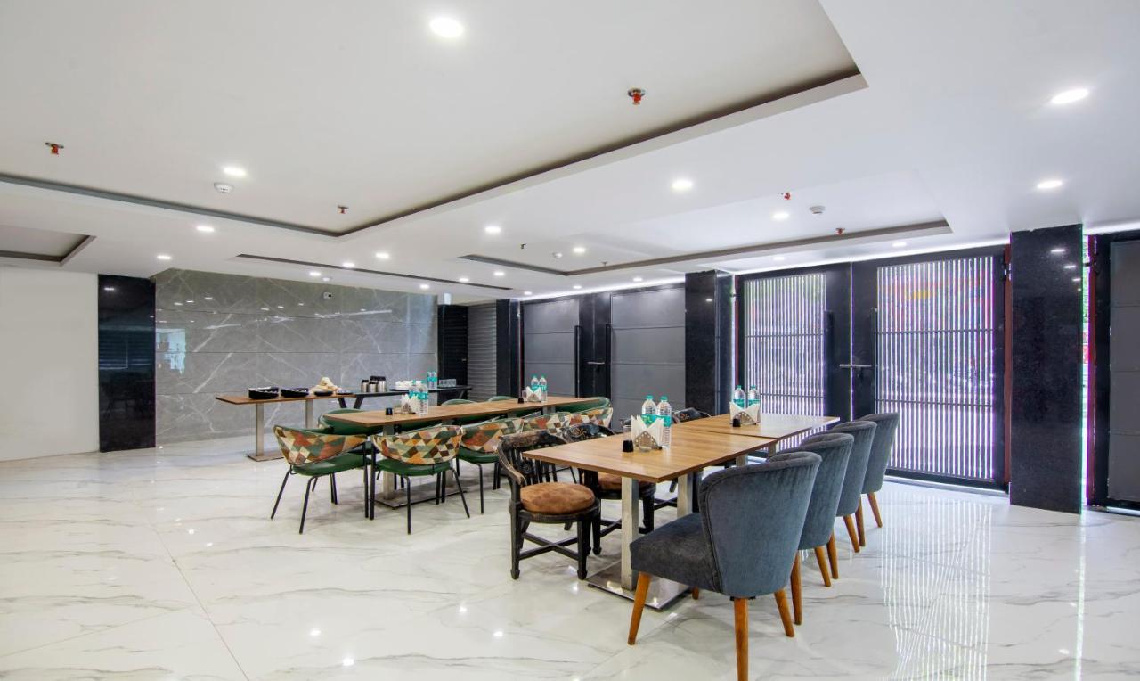Treebo Royal Comfort Nueva Delhi Exterior foto