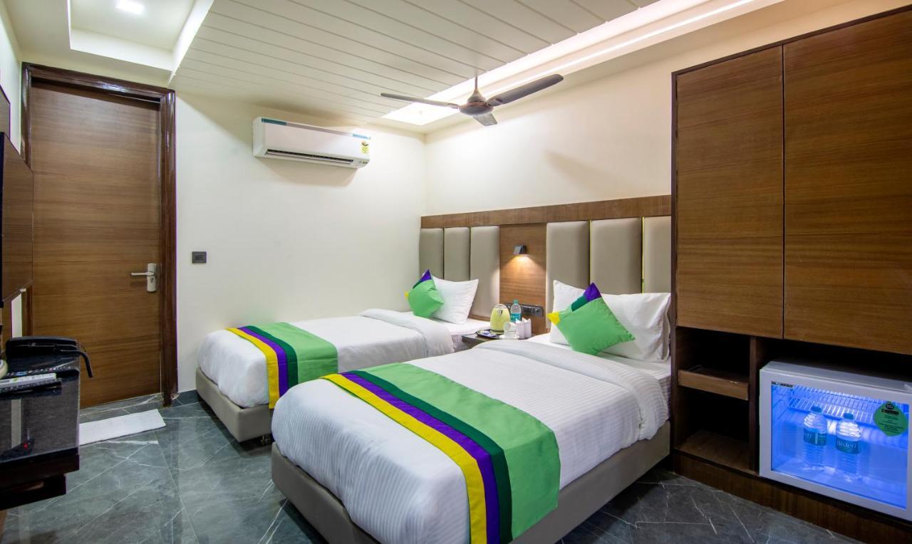 Treebo Royal Comfort Nueva Delhi Exterior foto